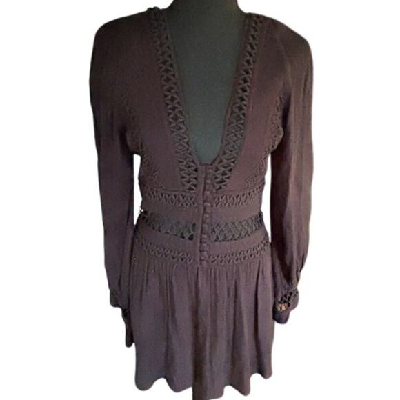 Free People Black Cutout Crochet Mini Dress – Boho Romantic Long Sleeve Size 4 - Picture 3 of 11